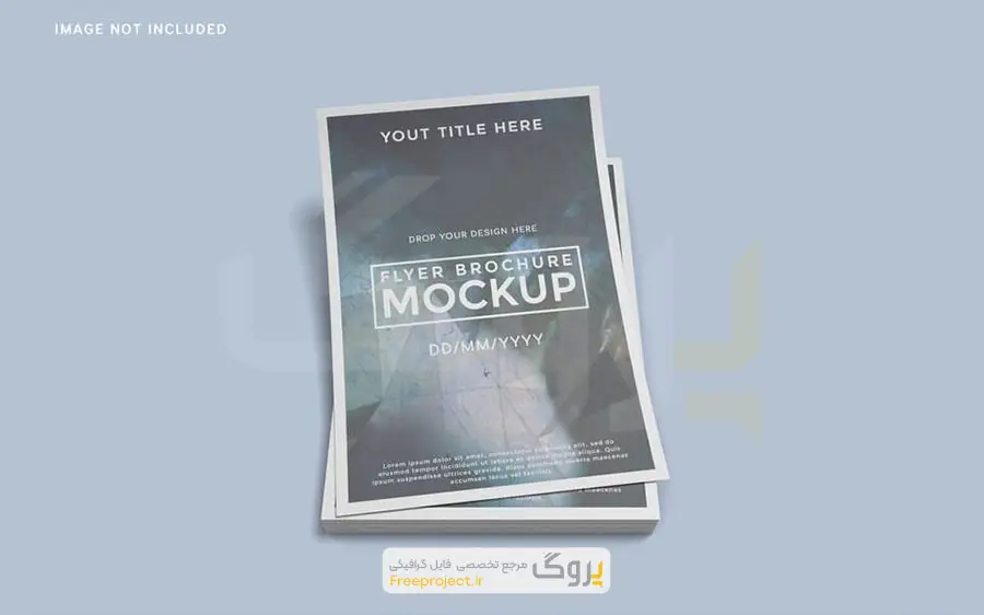 موکاپ بروشور تک برگ روی هم چیده شده